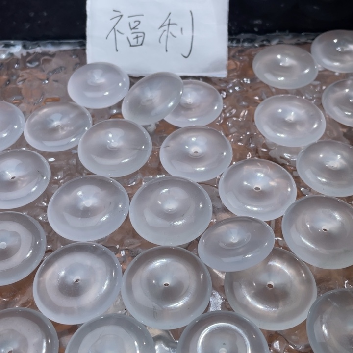 颈饰合金石英质玉