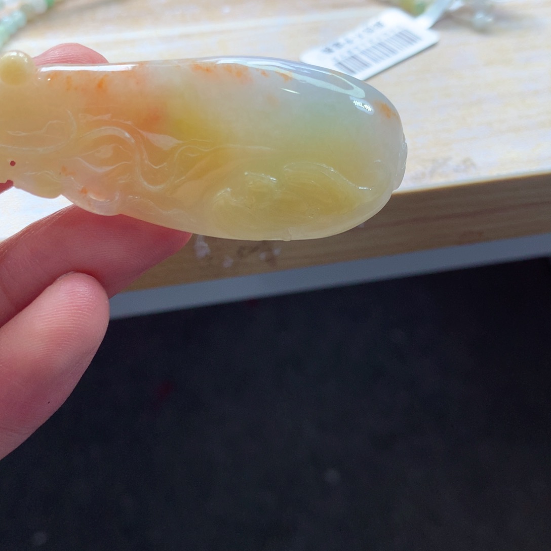 翡翠颈饰未镶嵌吊坠