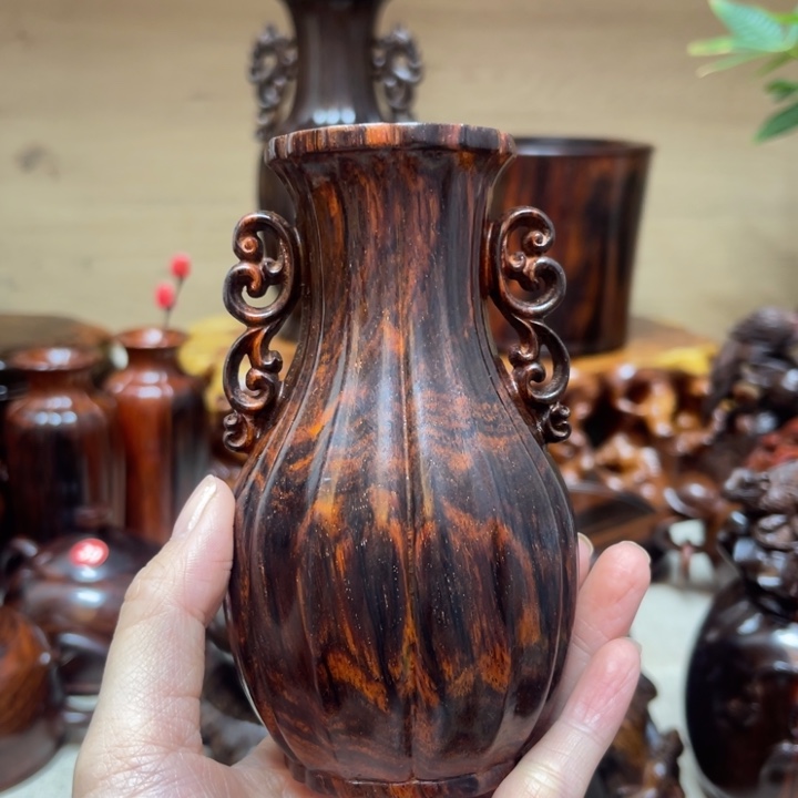 向***场交趾黄檀（大红酸枝）