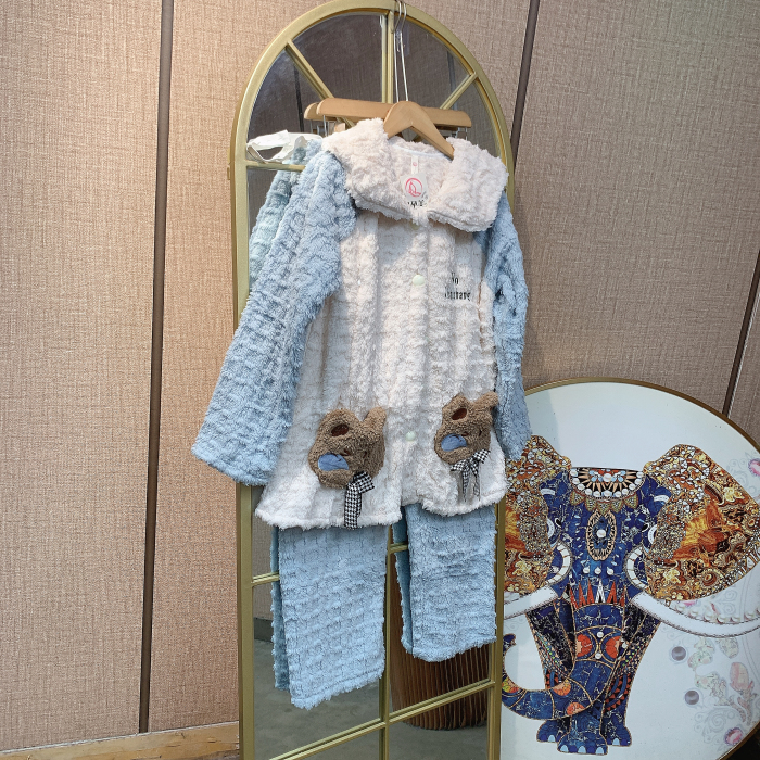 F428孕妇蓝色珊瑚绒月子服套装L90-130XL140XXL150