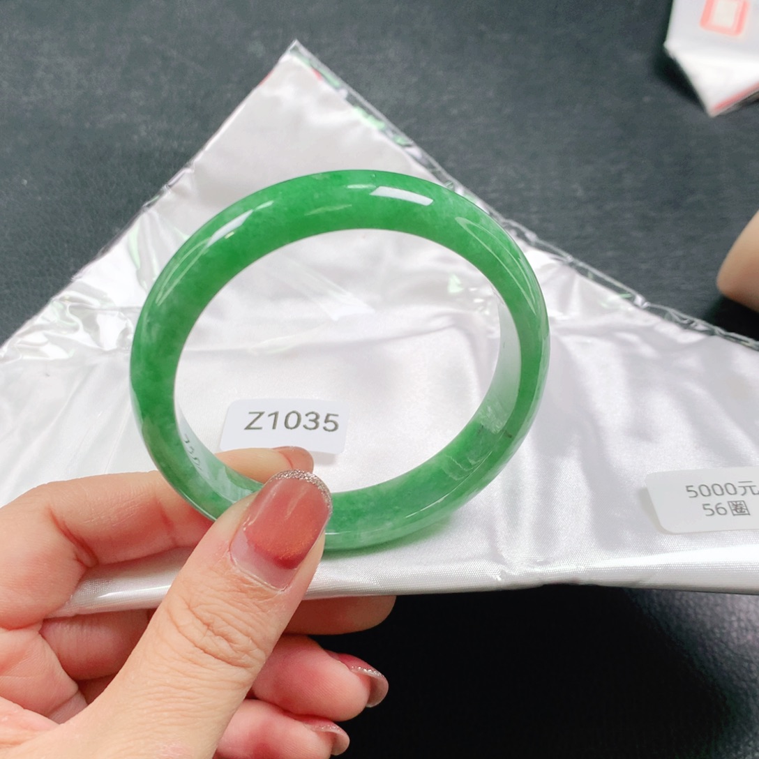 翡翠未镶嵌手镯03