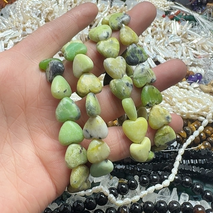 玛瑙/玉髓未镶嵌珠宝半成品一条13mm磷铝矿手串