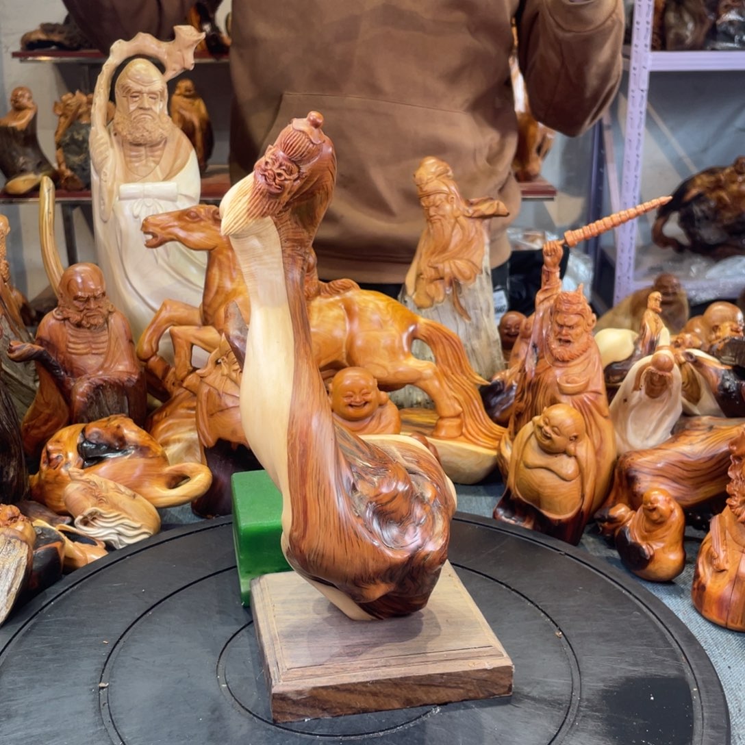 柏木（崖柏）。。。。。。。