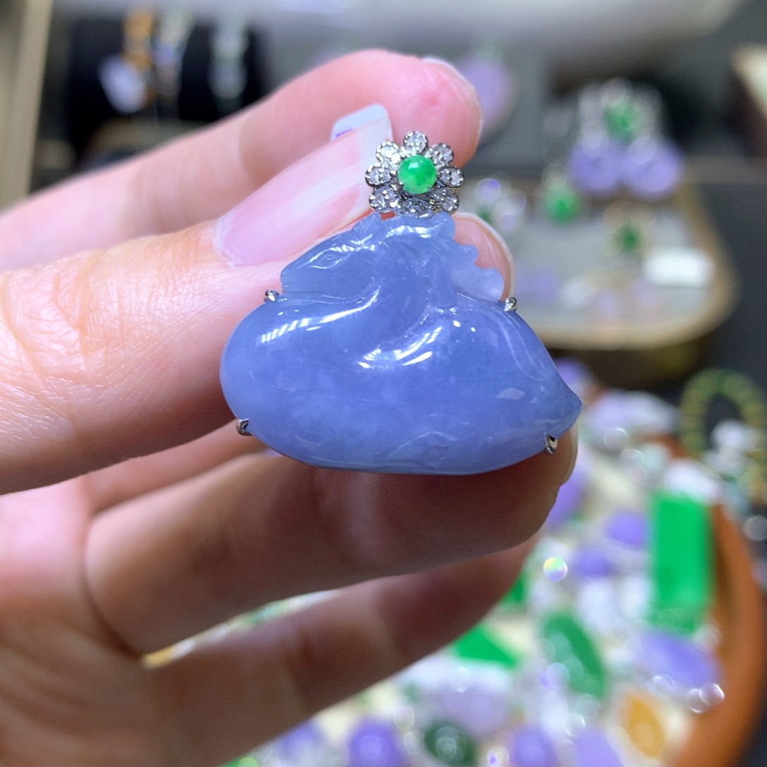 【闪购商品】翡翠颈饰18K金镶嵌翡翠吊坠项链