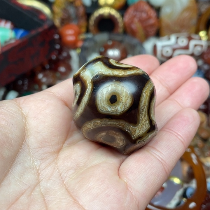 半***居玛瑙/玉髓未镶嵌颈饰