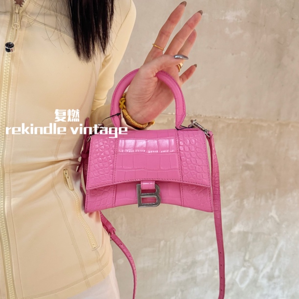 95新 Balenciaga/巴黎世家 复燃精选/粉色鳄压沙漏xs斜挎包