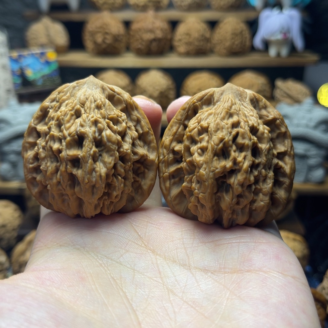 吊坠文玩核桃45尺虎头