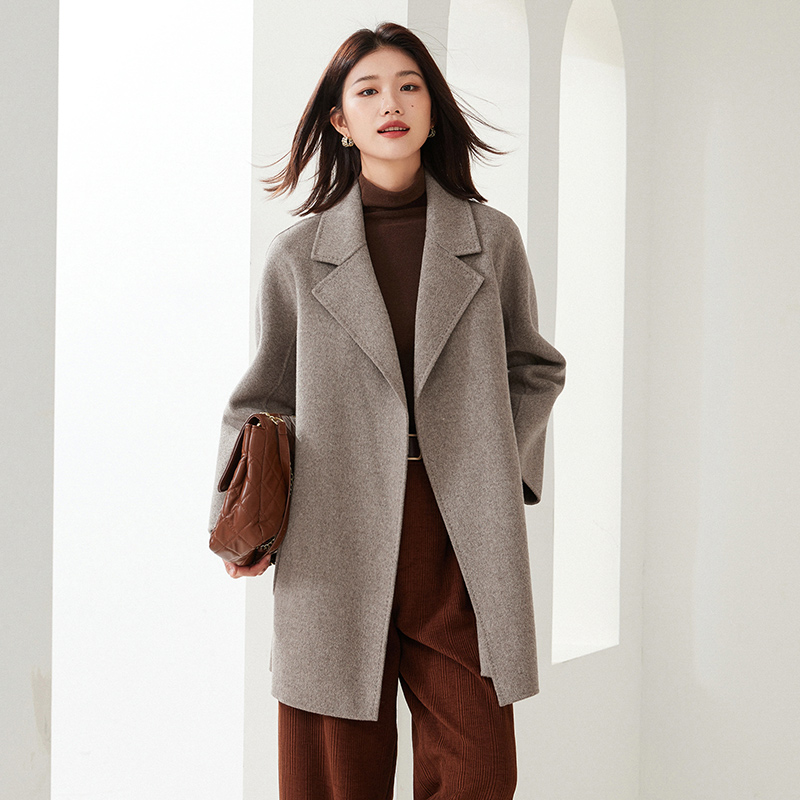 S030--简约短款浴袍毛呢外套