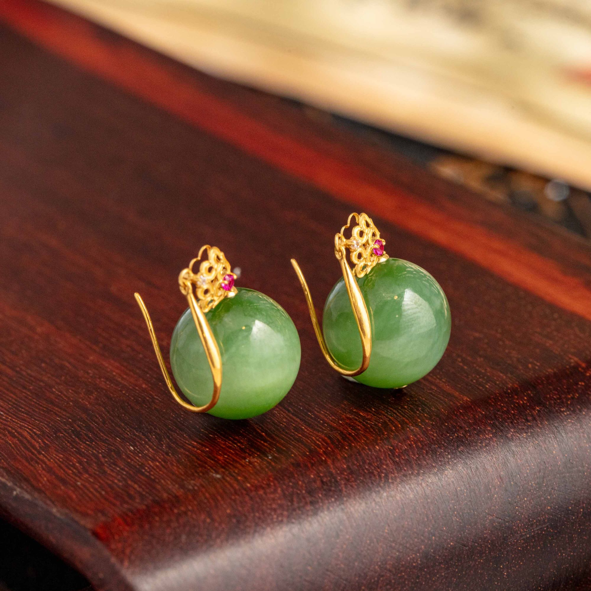 18k和田玉碧玉耳钩多样性发一约11mm#B1590742