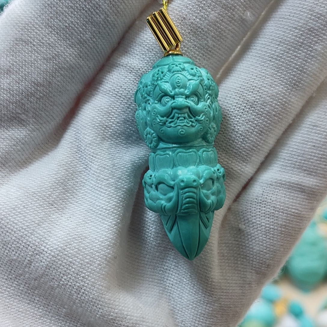 绿松石珠宝奇石18K金镶嵌