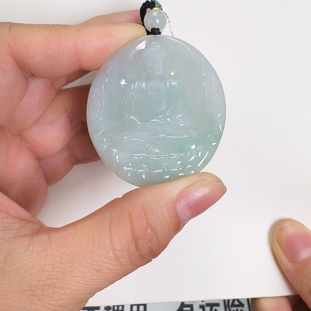 翡翠颈饰未镶嵌?*弟大日如来