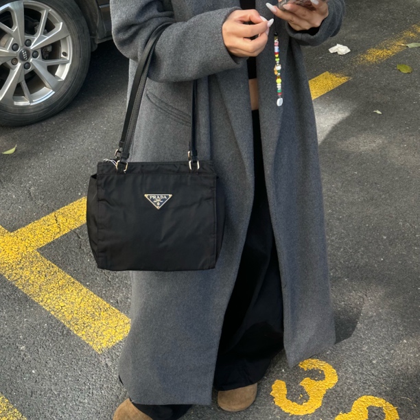 95新 Prada/普拉达 黑色尼龙单肩包/95新