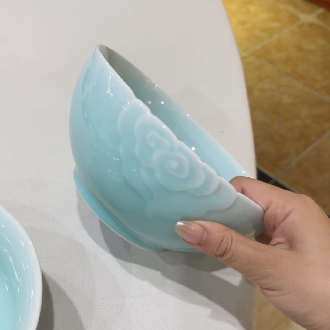 青瓷哈哈哈哈哈哈哈哈