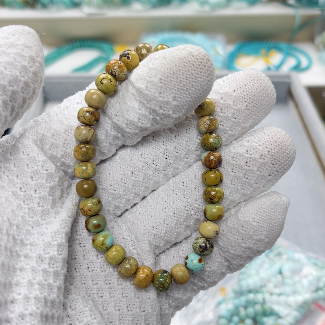 绿松石绿松石未镶嵌