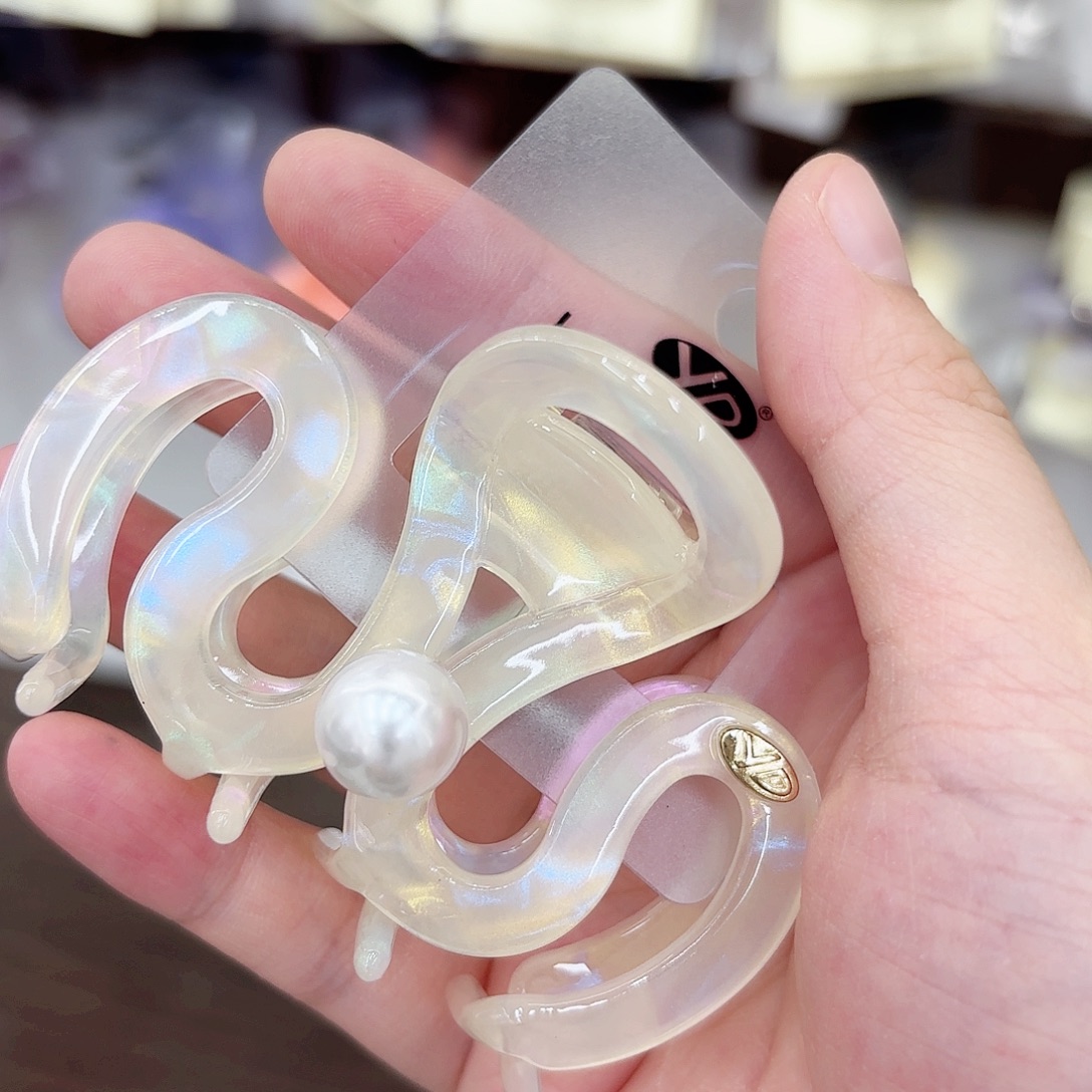 布艺铁合金抓夹一个