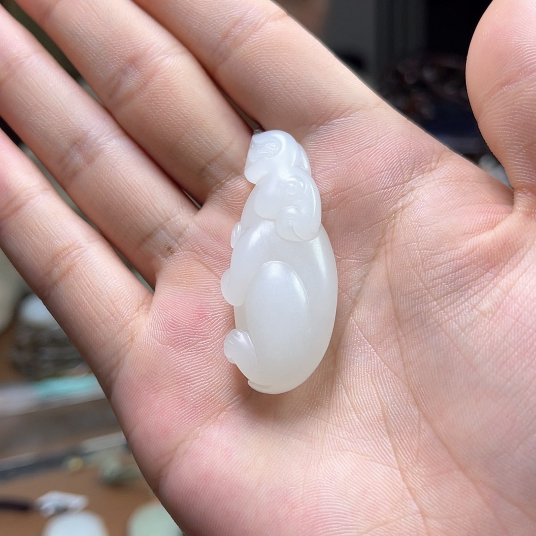 和田玉颈饰未镶嵌