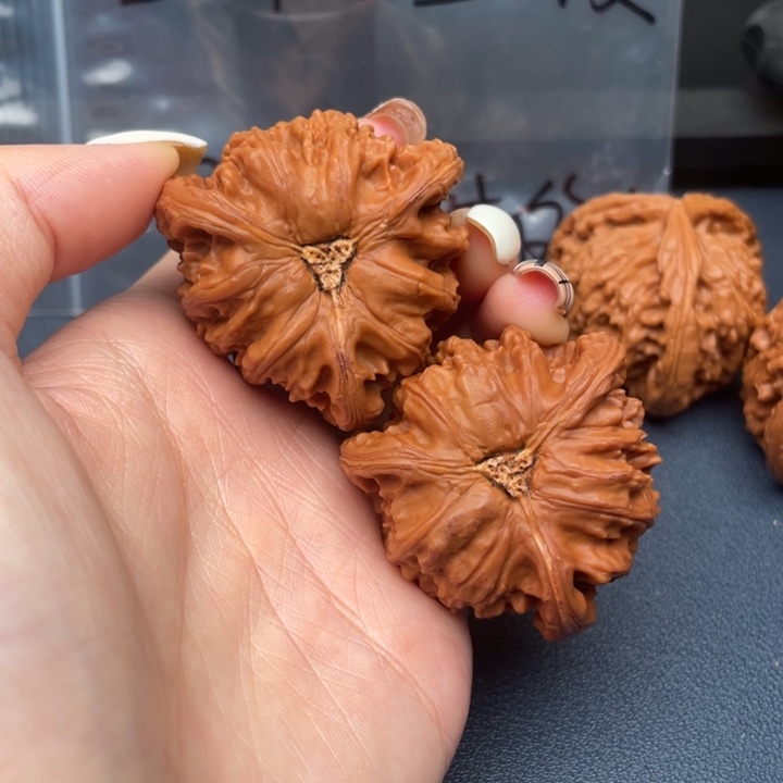 用***0吊坠文玩核桃白狮子