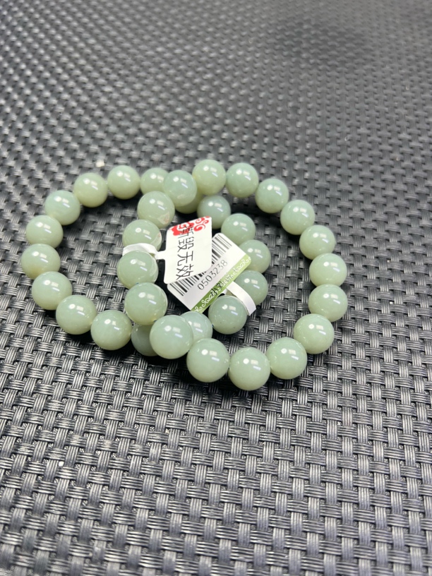 天然和田玉高清白且末卡12多样性拍一发一