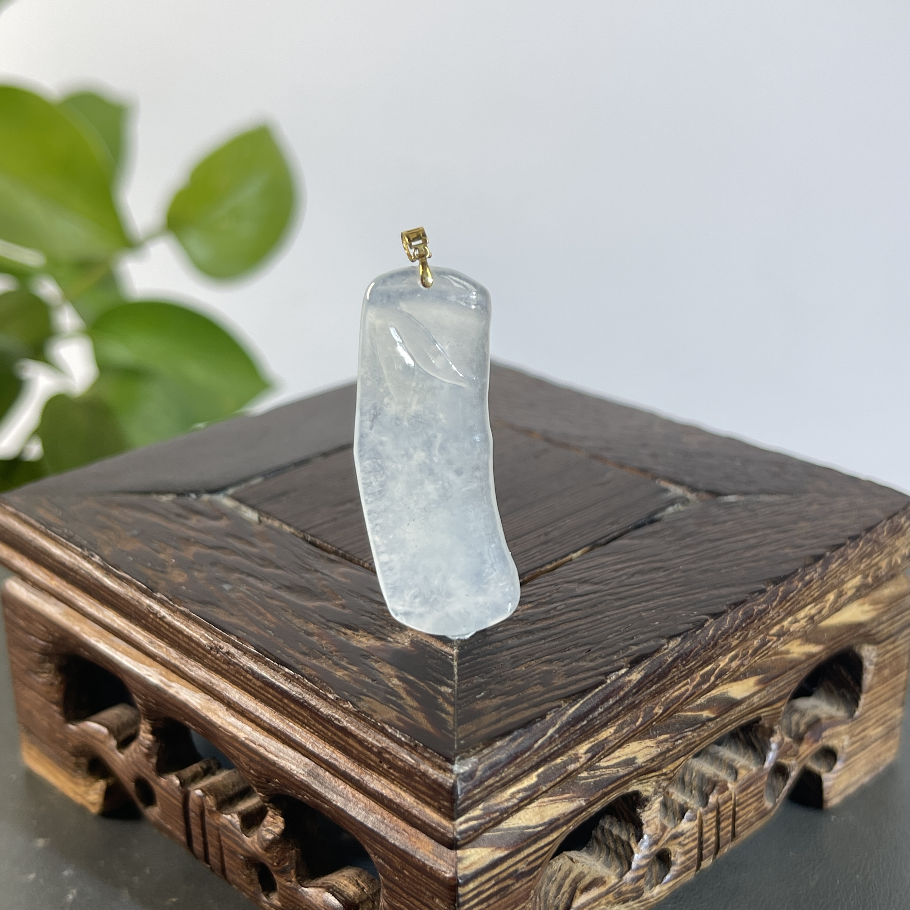 JXA26-019  天然缅甸A货翡翠  18K扣竹报平安