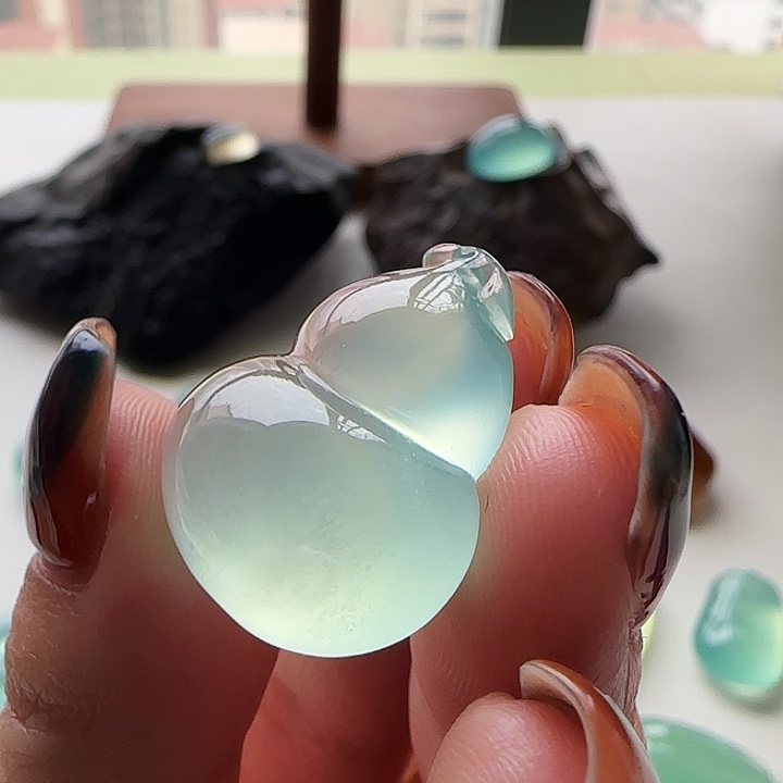 岫玉未镶嵌颈饰岫玉