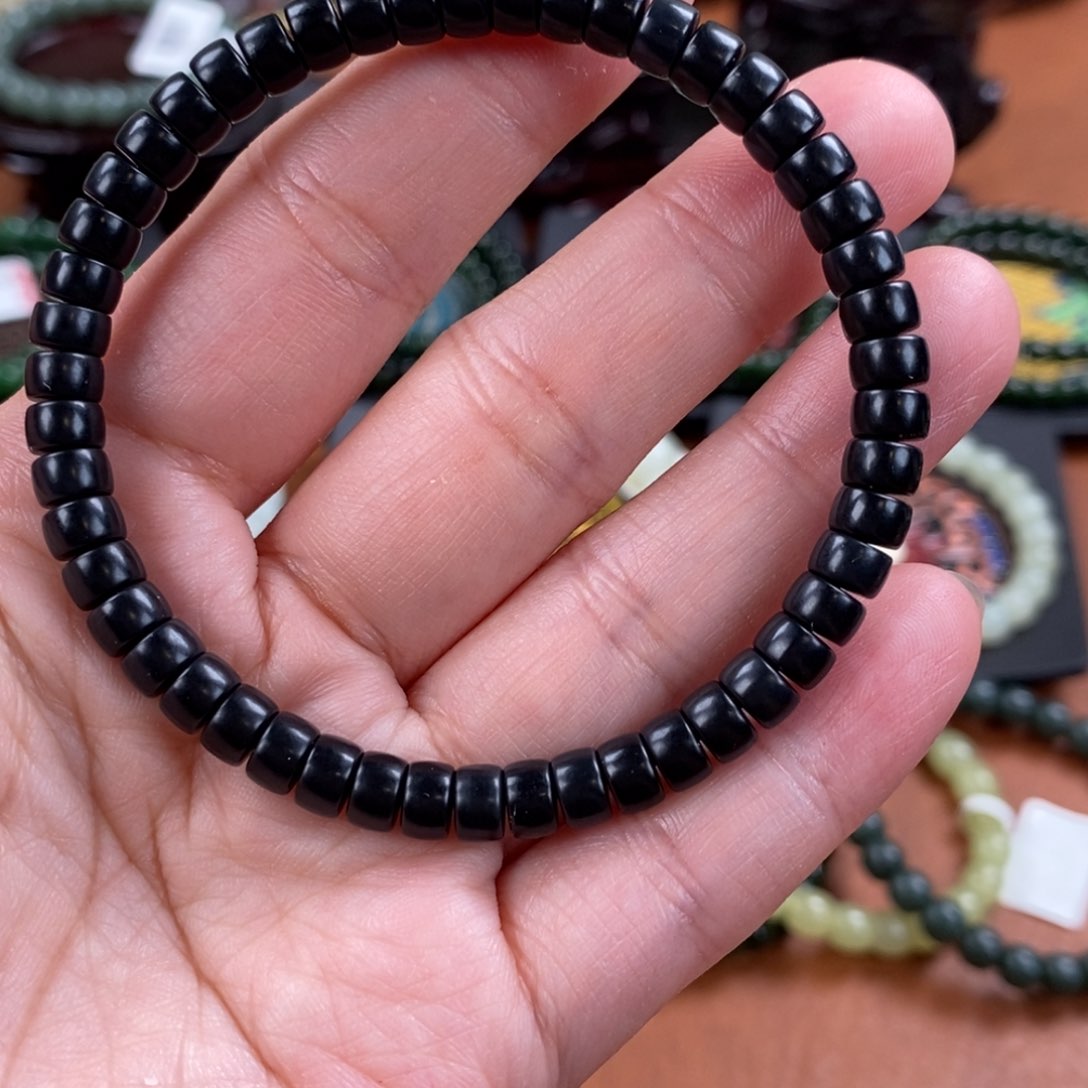 未镶嵌手链和田玉