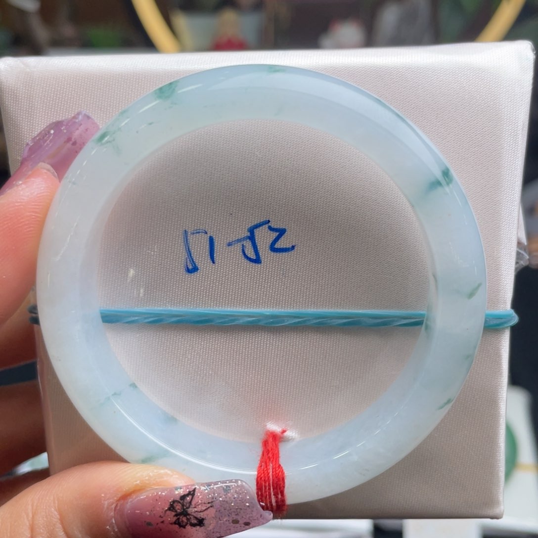 翡翠未镶嵌手镯翡翠手镯