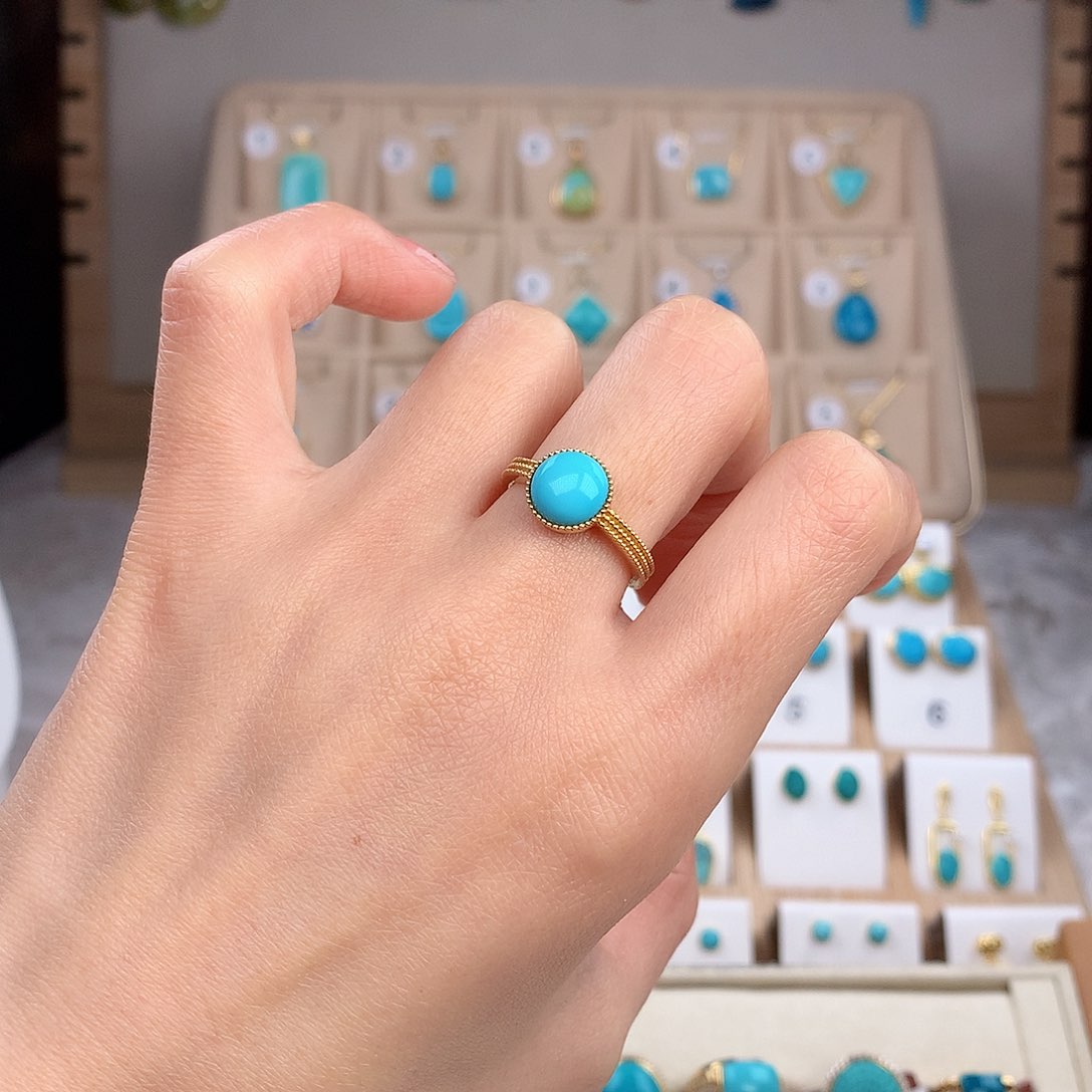 绿松石戒指18K金镶嵌