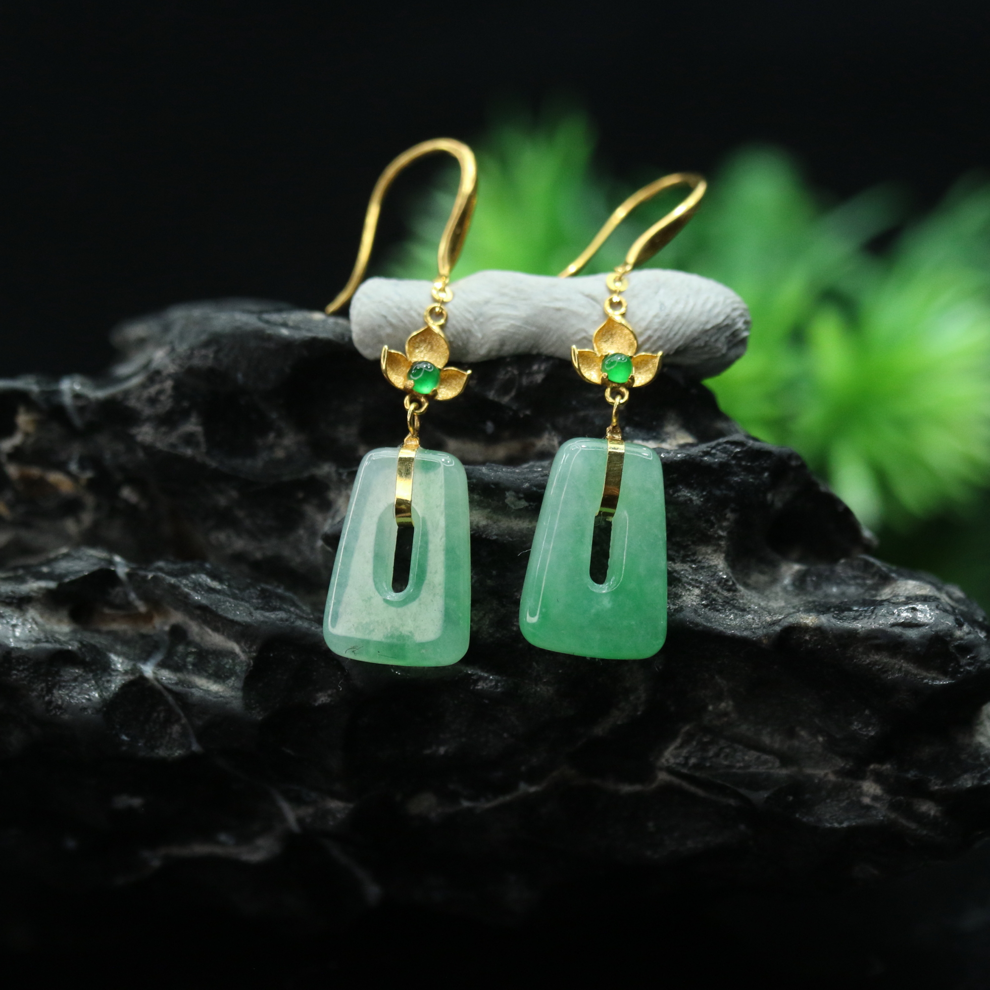 44天然缅甸翡翠A货18k耳饰/901872/上海嘉禾拍卖