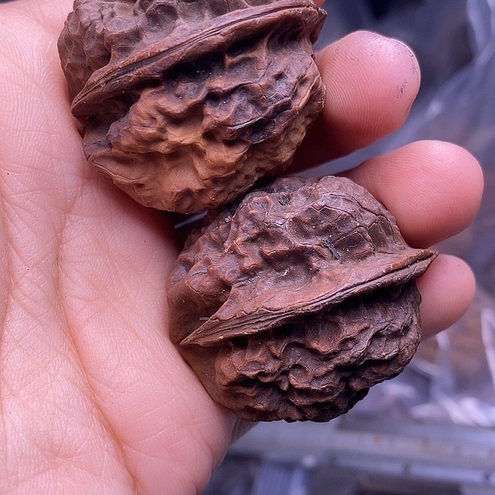 文玩核桃吊坠   86