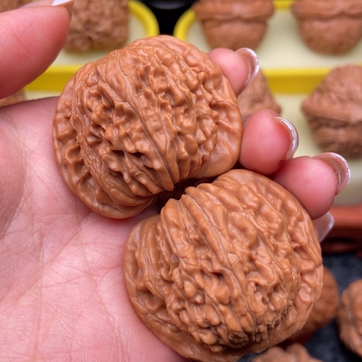 文玩核桃吊坠43全品老树红皮四座楼