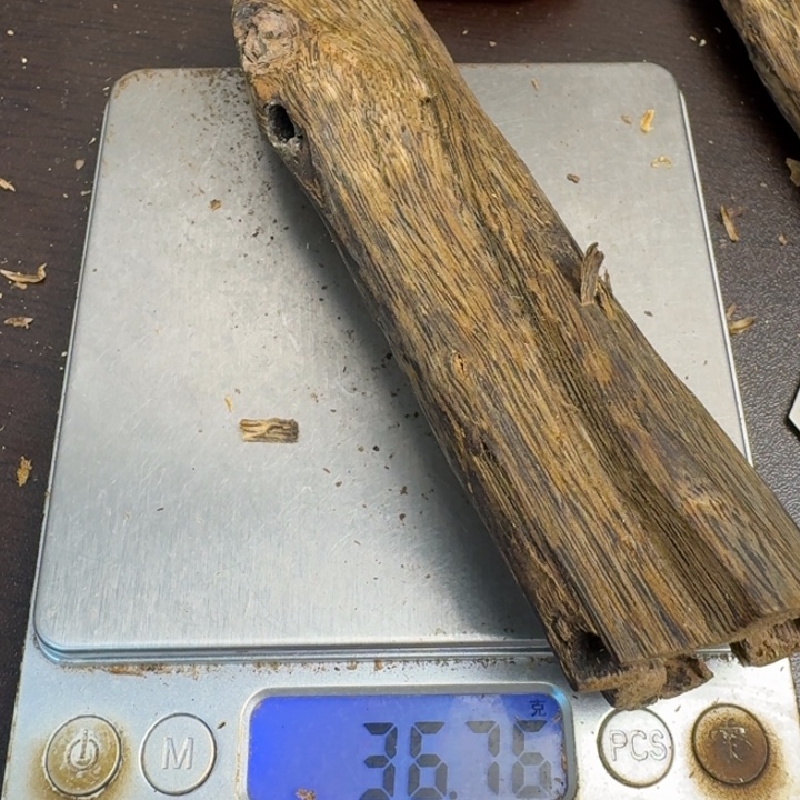 沉香碎屑沉香糖结36克