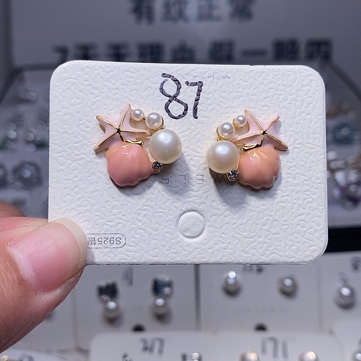 淡水珍珠银S925镶嵌耳饰