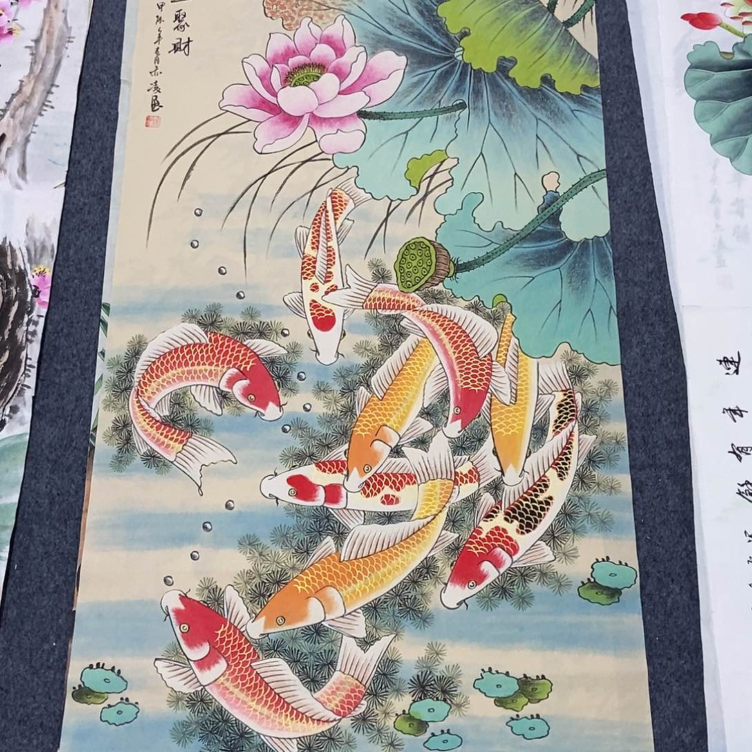 国画四尺九鱼一副