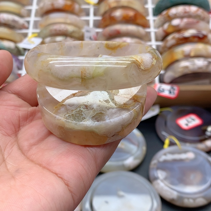 玛瑙/玉髓手镯未镶嵌56.2