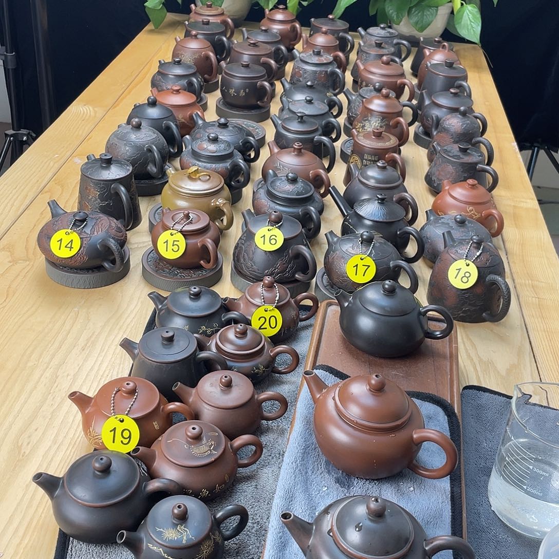 汪***柜泥塑水平壶220毫升左右