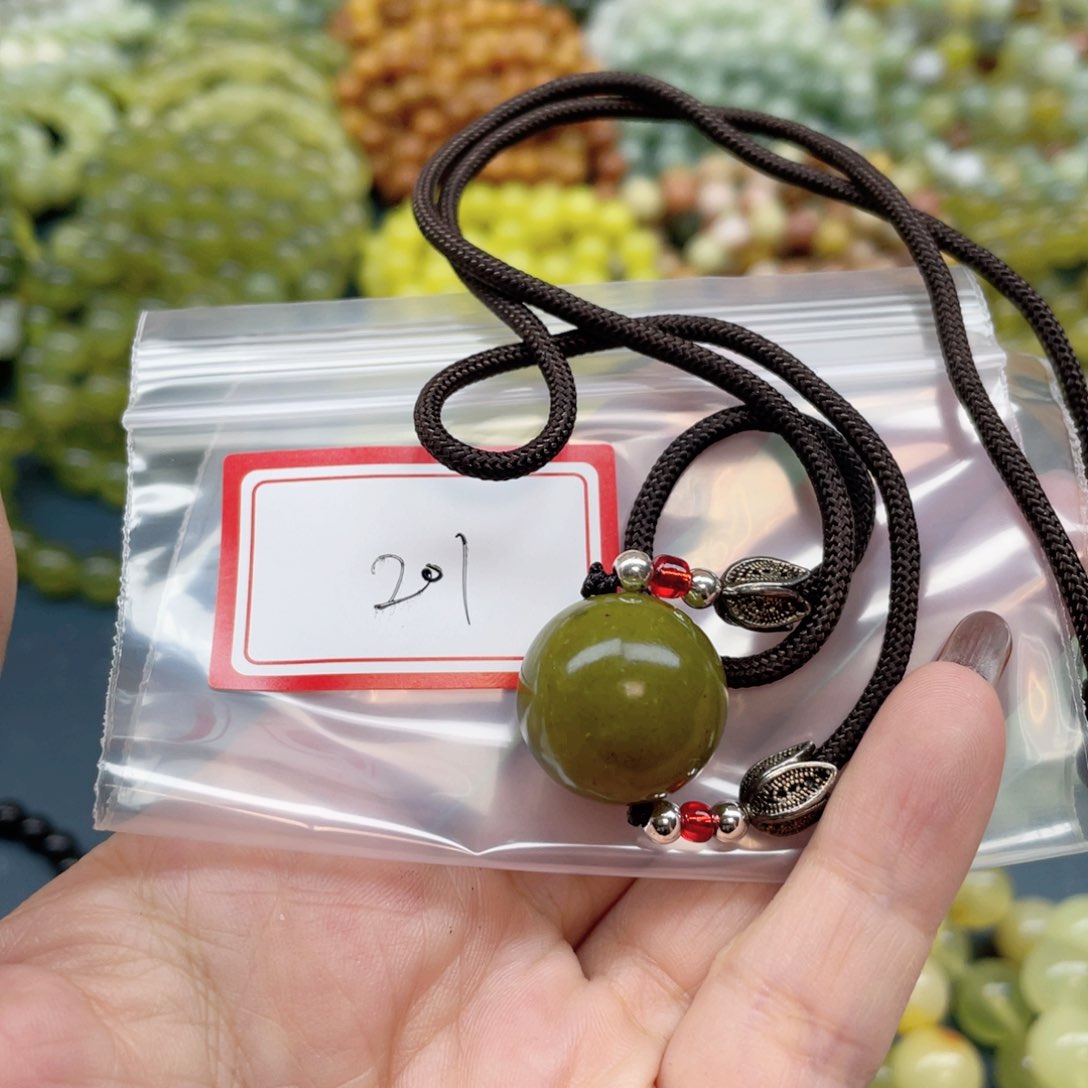 未镶嵌蛇纹石玉手串