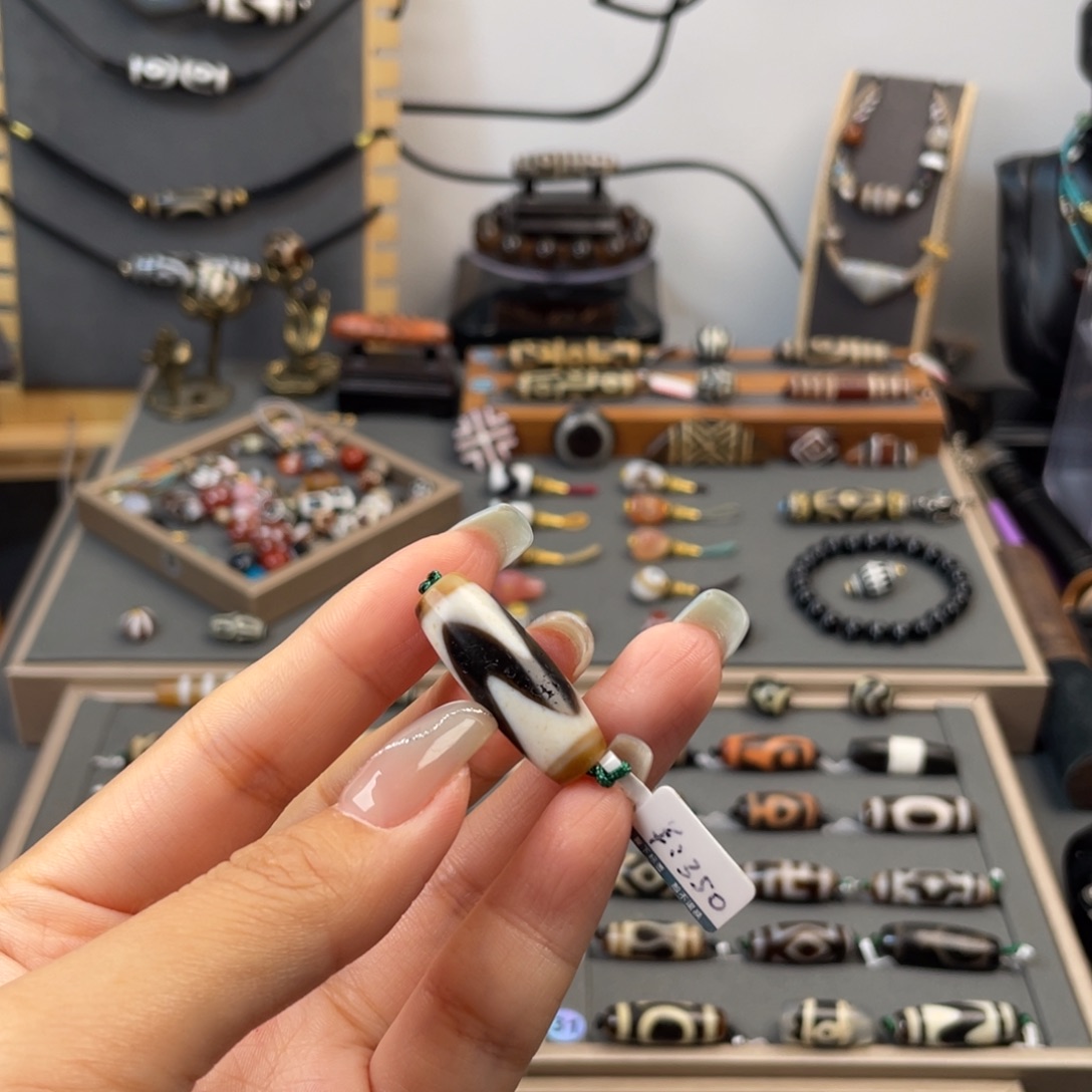 未镶嵌玛瑙/玉髓珠宝半成品