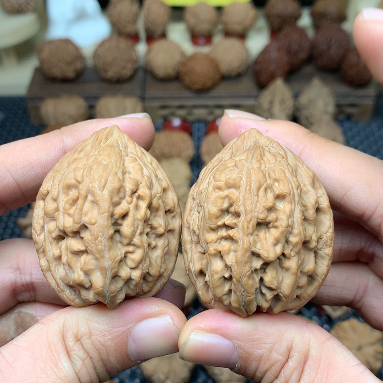 【闪购商品】文玩核桃把件全品大孤石狮子头41文玩核桃