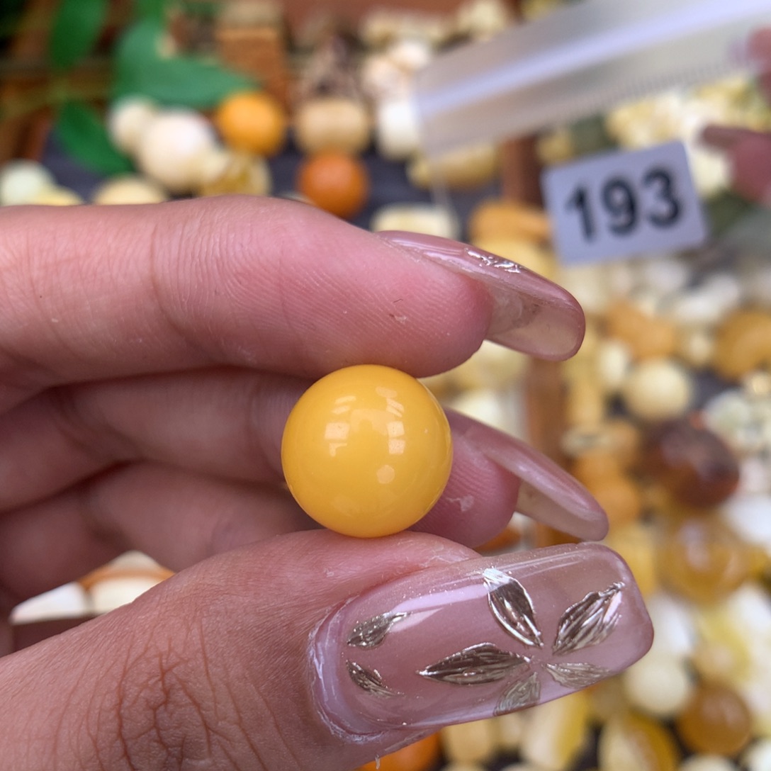 琥珀珠宝奇石未镶嵌12.7