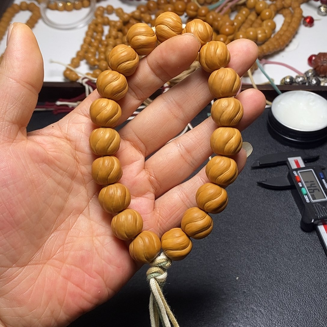 猴头核桃吊坠全品15左右卷卷酥16号