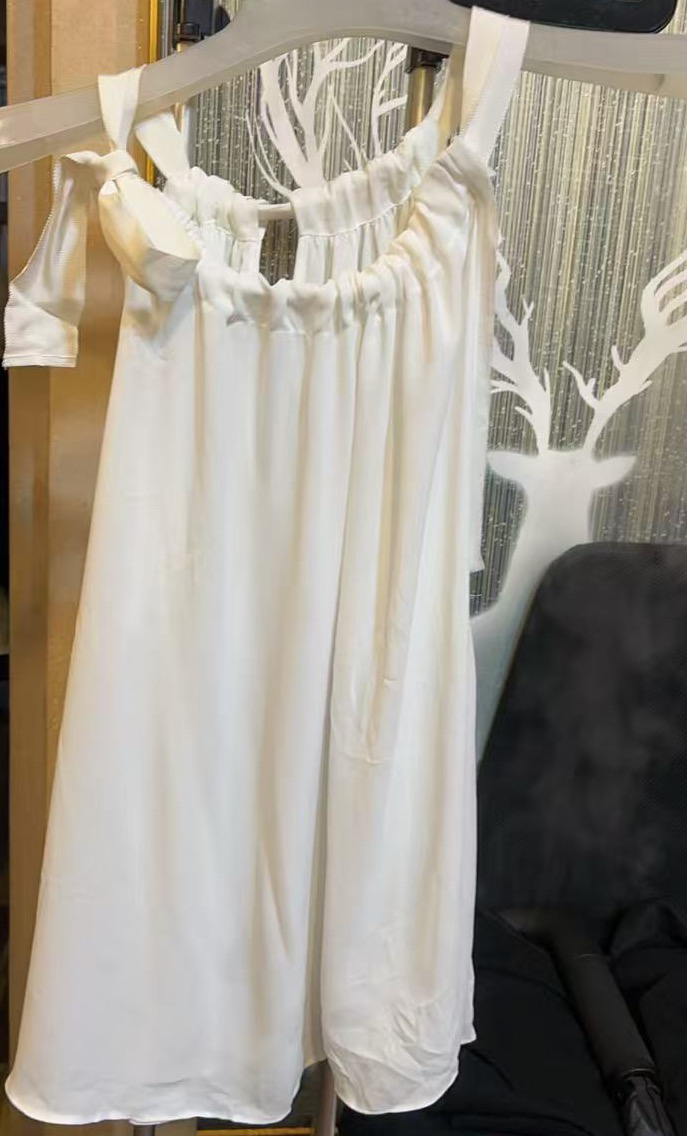 【特价不支持退换】韩版高级感气质优雅时装背心女装