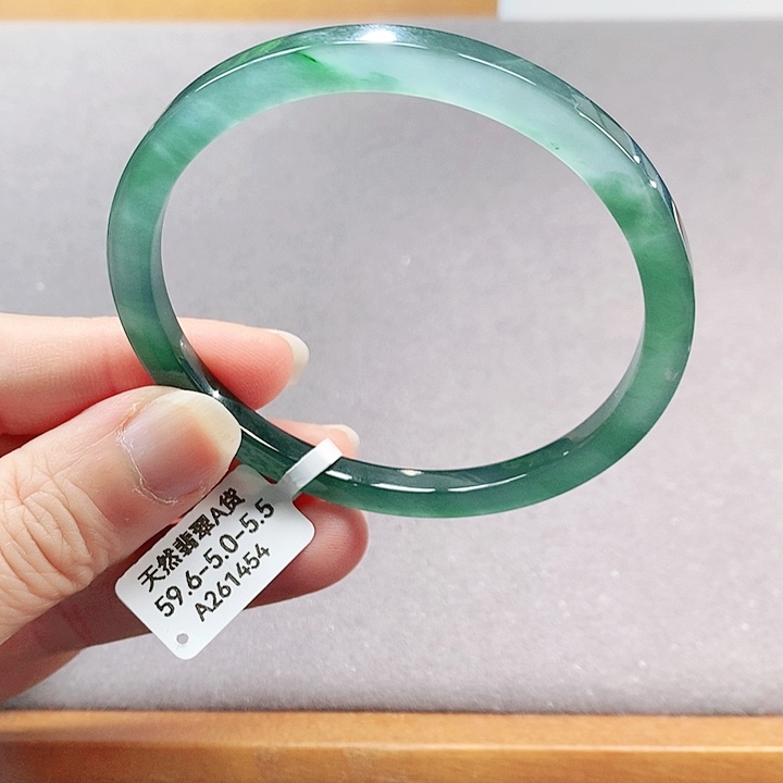 【闪购商品】翡翠手镯（圆镯）未镶嵌