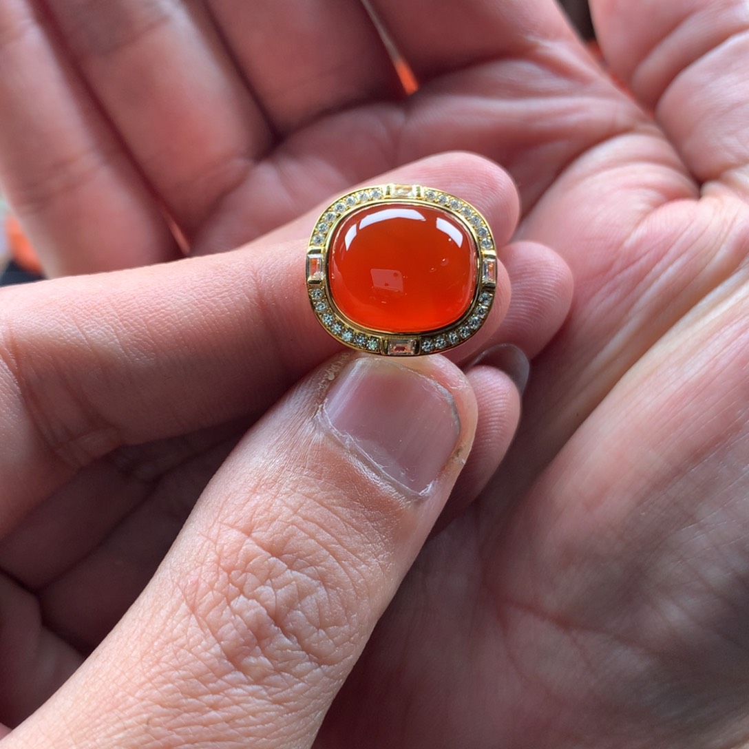 南红玛瑙戒指18K金镶嵌面****3