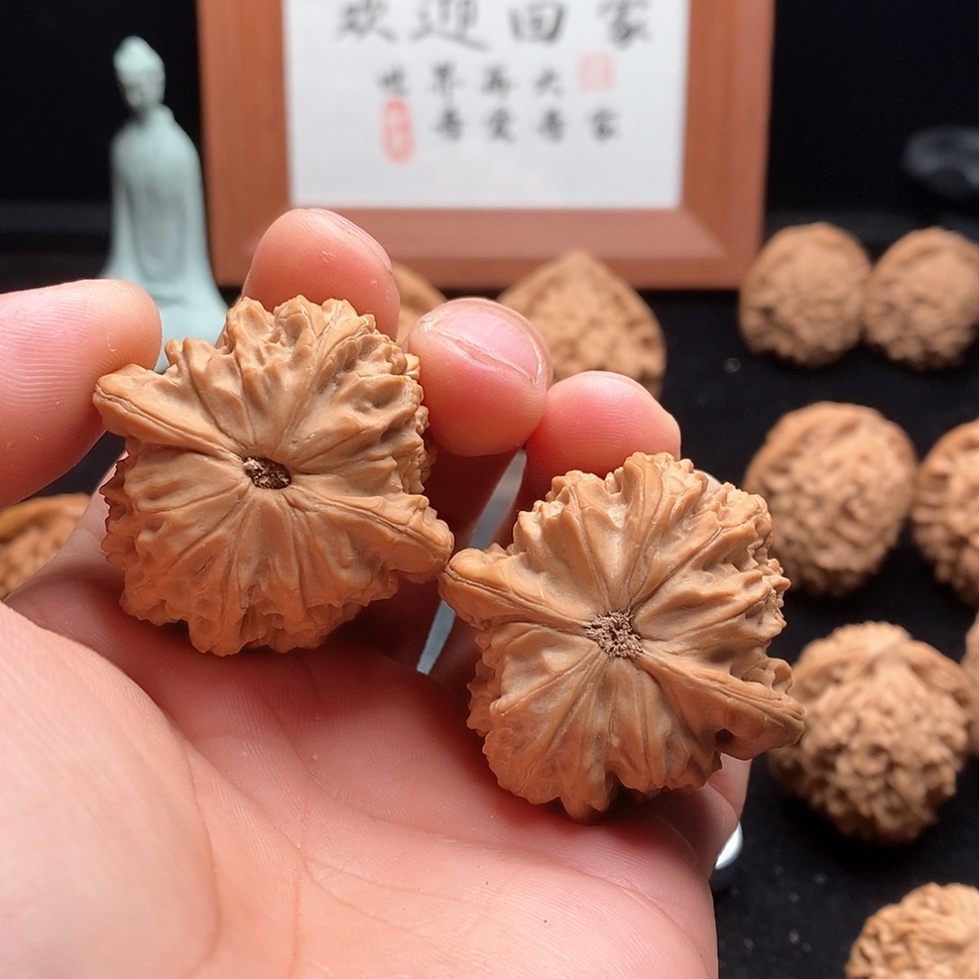 文玩核桃吊坠马老四41