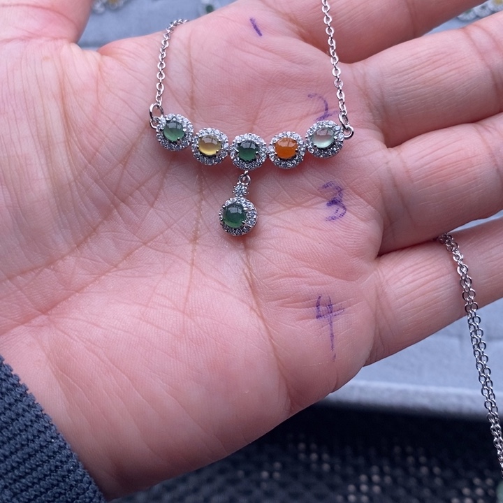 未镶嵌戒指翡翠手****家缅甸