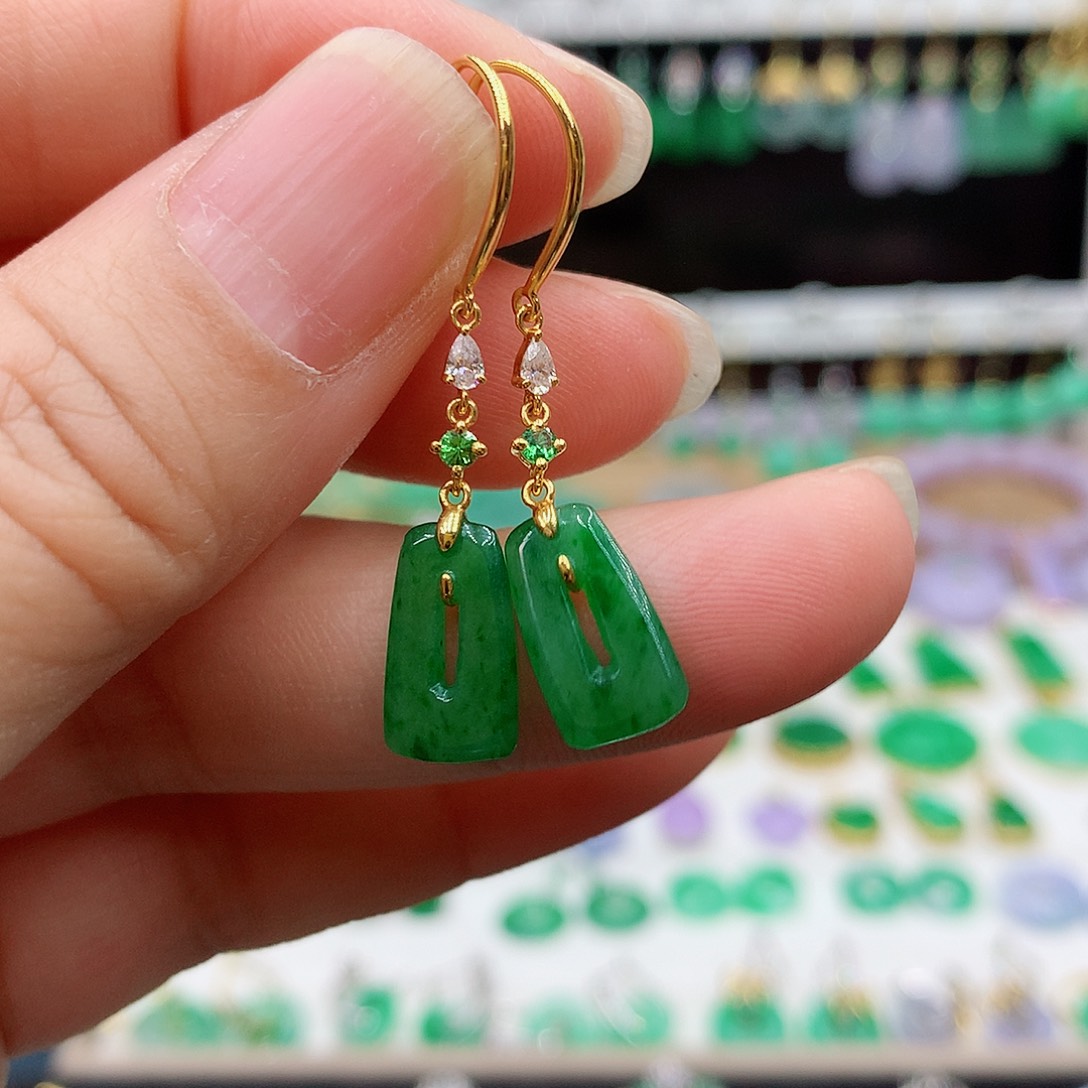 翡翠耳饰18K金镶嵌的