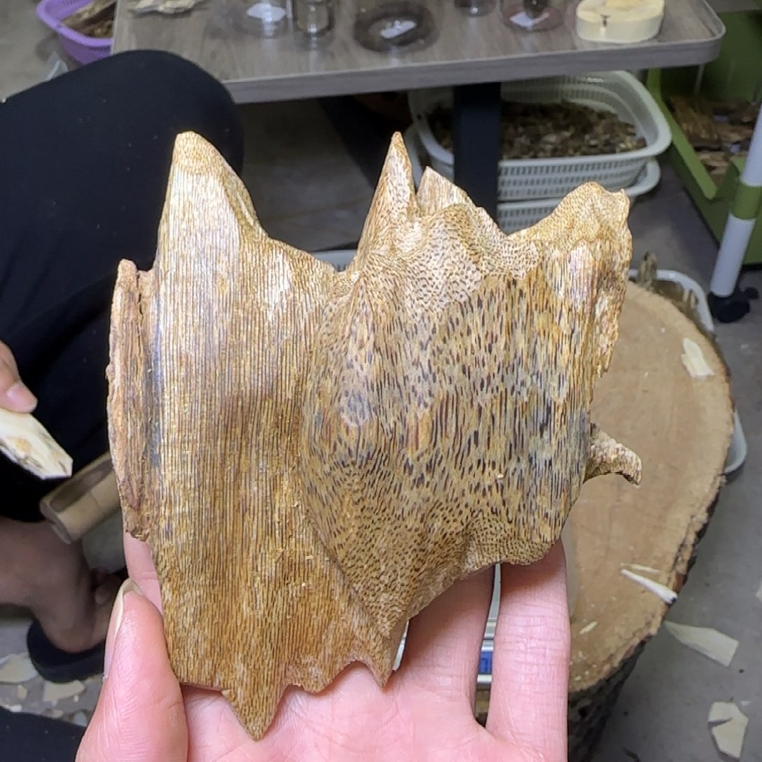 沉香陆河手把件发一份