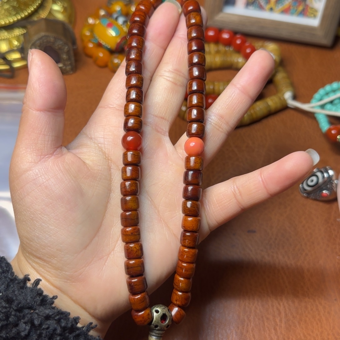 敬***己颈饰玻璃手串手串手串