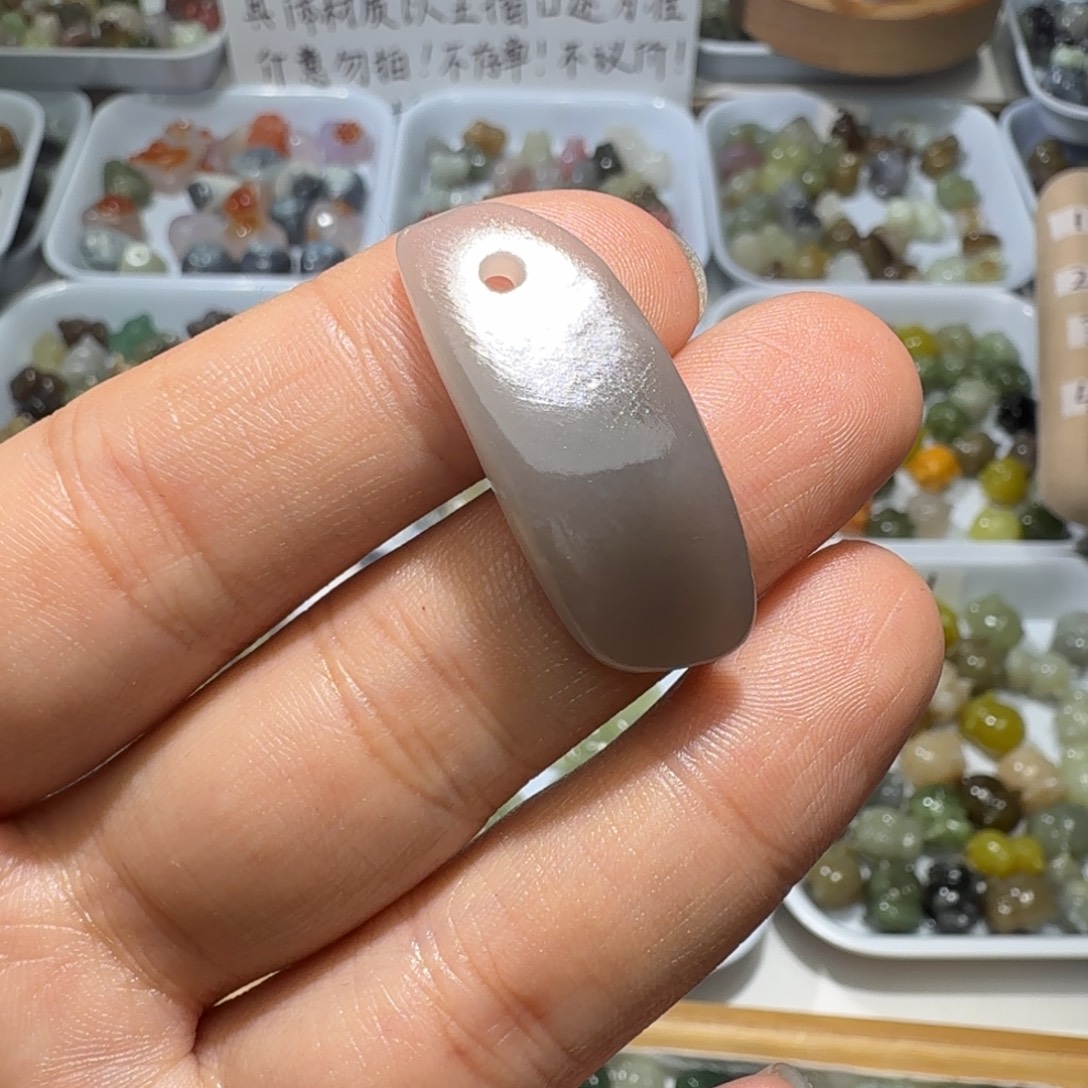 和田玉未镶嵌珠宝奇石