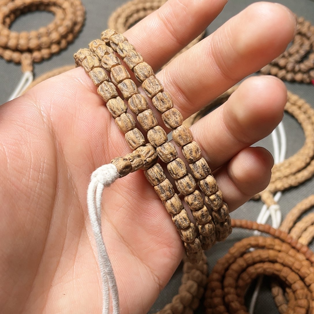 柏香籽/百香籽吊坠丢*